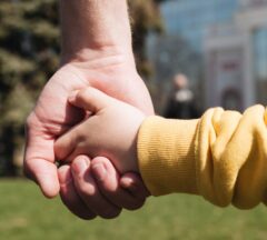 Gobierno Vasco ofrece una ayuda económica para las familias con niños y niñas de entre 0 y 7 años